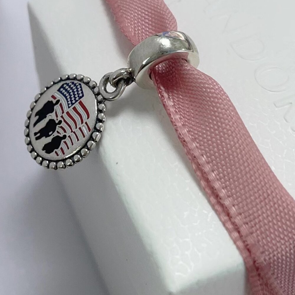 Pandora U.S. Army's Exclusive Charm